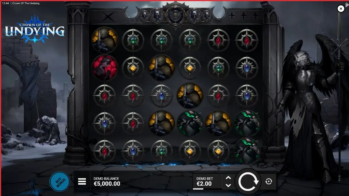Visual gelap dan gothic dari slot Crown of the Undying dengan simbol prajurit dan rune.